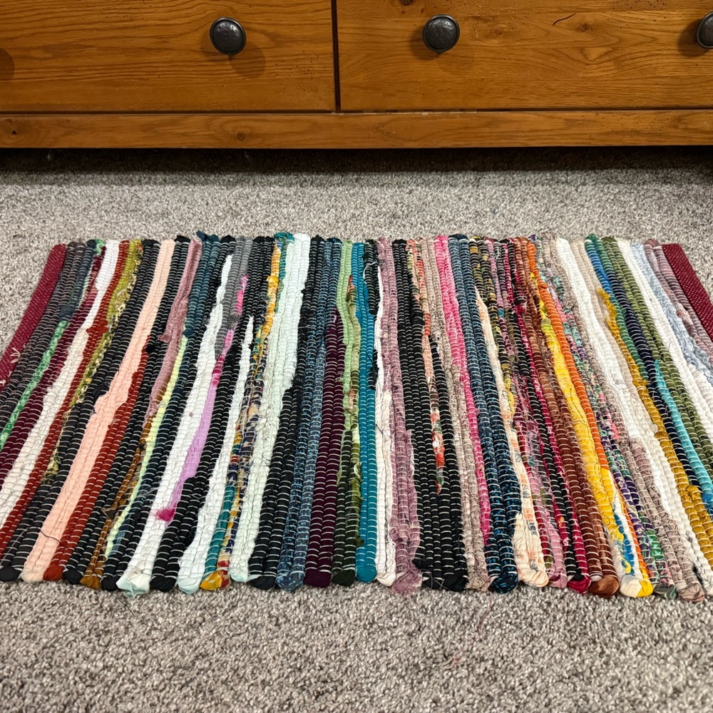 Handcrafted Rag Rug - Picture 3 of 4